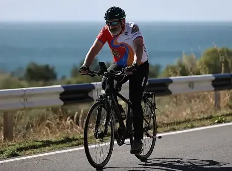 Ermenistan Başbakanı Paşinyan'dan sabah sporu! '31 km pedal çevirdi'