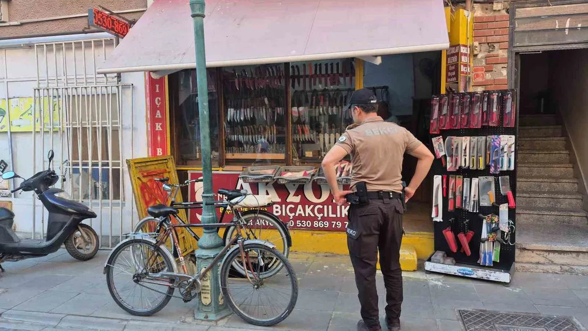 Eskişehir'de Yaşlı Adam Bodrum Katına Düştü