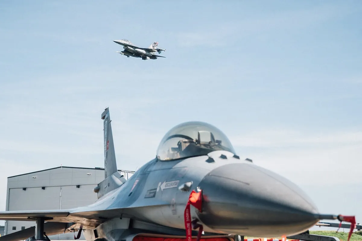 Estonya Savunma Bakanlığı: "Türk F-16'ları, NATO misyonu kapsamında Baltık hava sahasını koruyor"