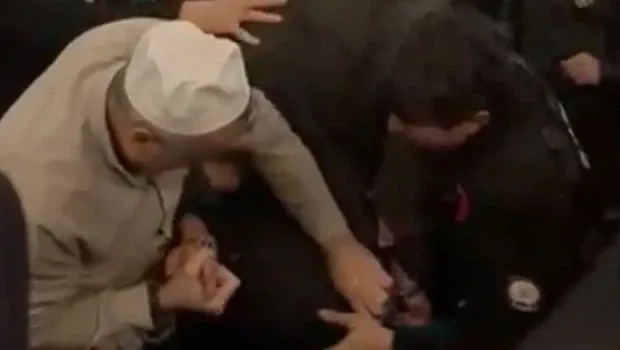 Eyüpsultan Camii’nde silahlı kavga: 2 kişi gözaltında