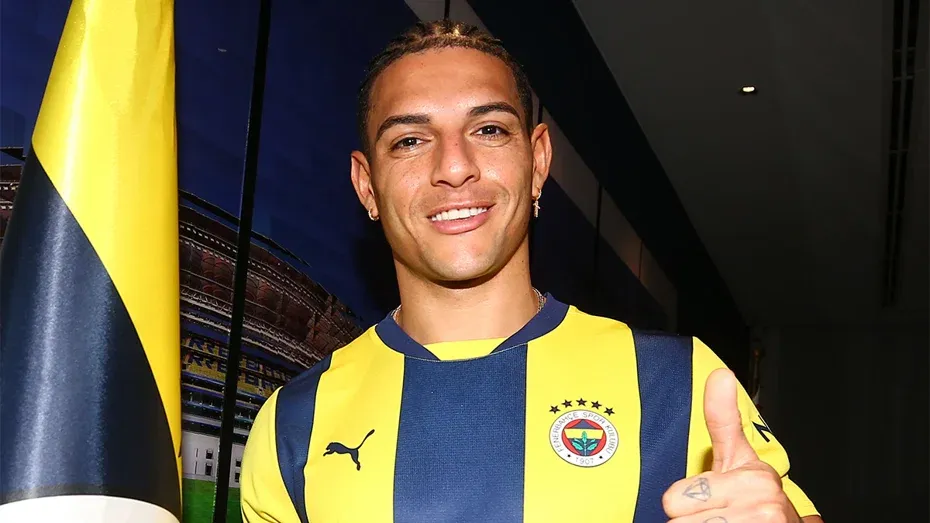 Fenerbahçe'de beklenen ayrılık gerçekleşti
