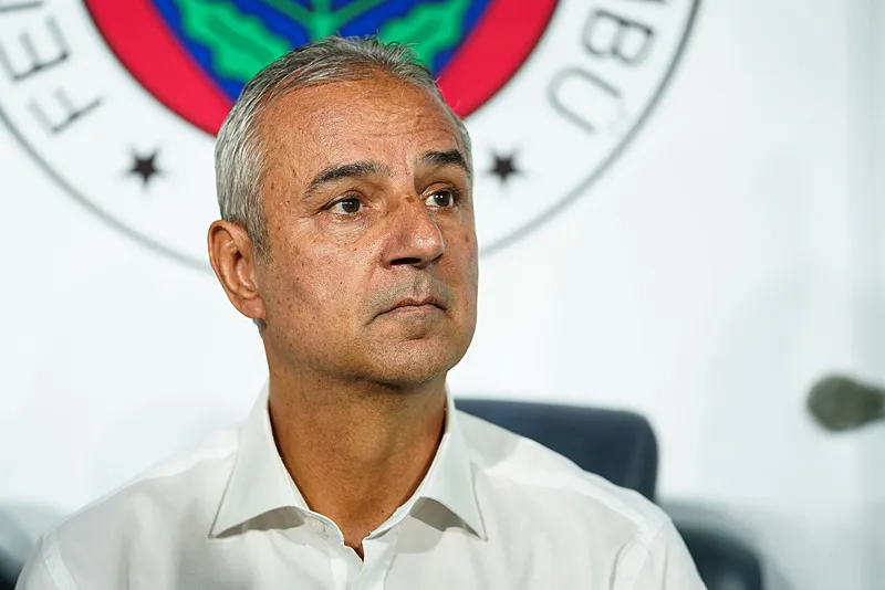 Fenerbahçe'de İsmail Kartal'dan istifa kararı hakkında açıklama!