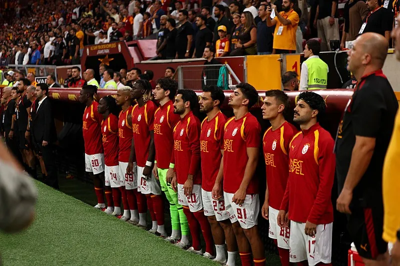 Galatasaraylı futbolcudan yönetime flaş talep!