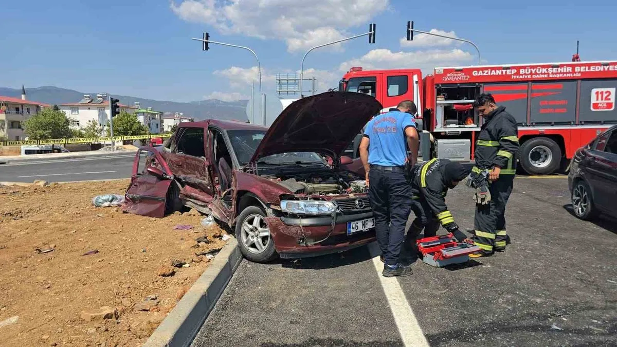 Gaziantep'te kavşak kazası: 5 yaralı