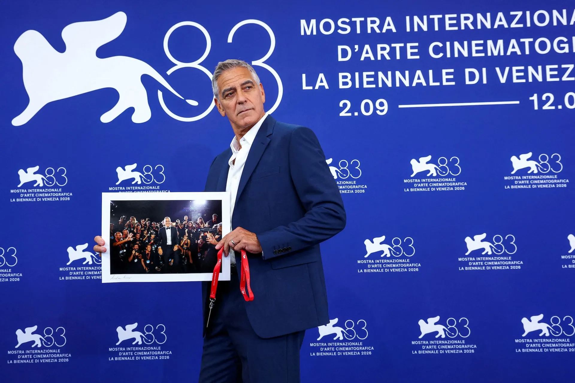 George Clooney, Venedik'te Trump yönetimini eleştirdi. "Ülkeyi liyakatsizler yönetiyor"