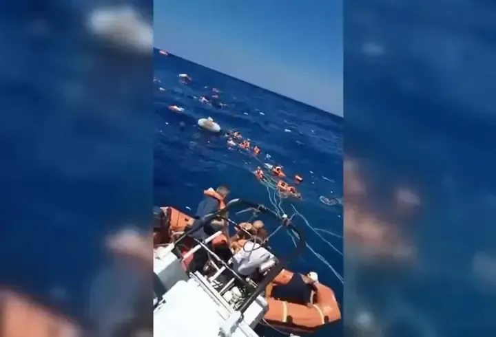 Girne'de batan gemiden yeni görüntü CNN TÜRK'te: Ölüme böyle sürüklendiler!