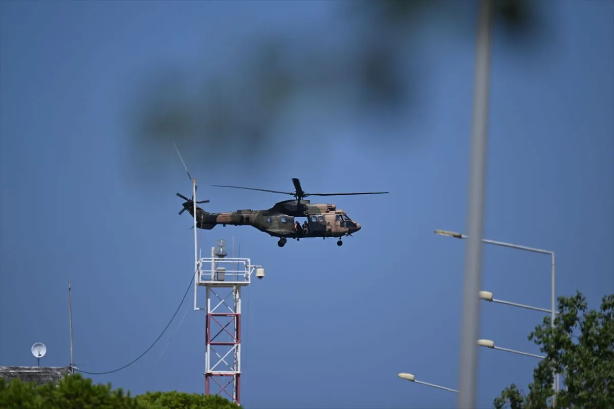 Girne'de gemi faciası: 18 kayıp için arama sürüyor