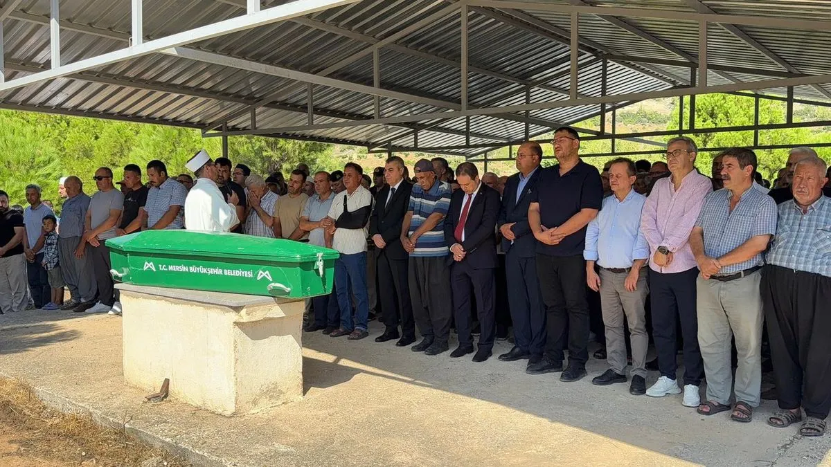Girne'deki Gemi Kazasında Hayatını Kaybeden Hüseyin Özdemir Son Yolculuğuna Uğurlandı