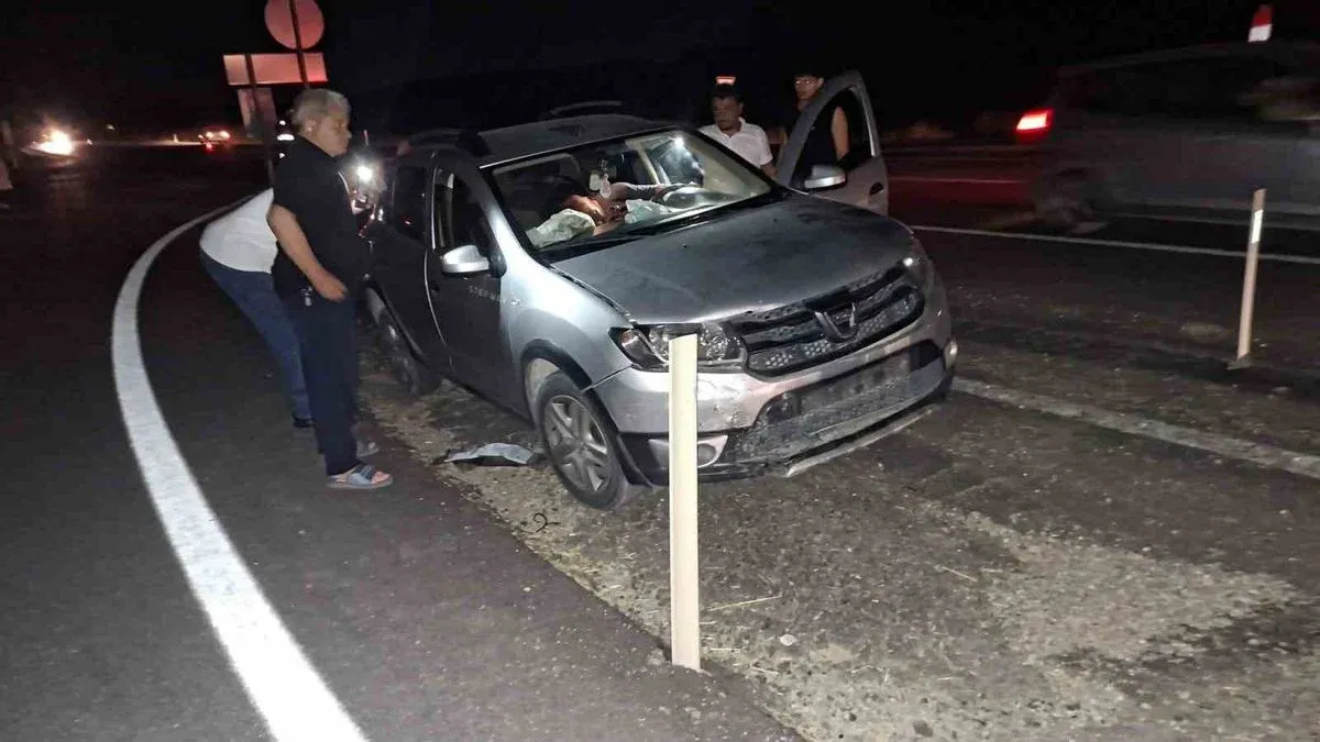 Hisarcık'ta İki Otomobil Çarpıştı: 2 Yaralı