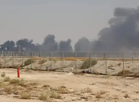 Husiler duyurdu! Suudi Arabistan'daki Aramco tesisine balistik füzelerle saldırı