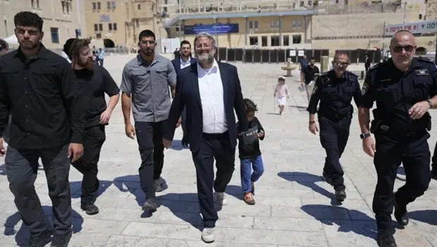 İsrailli Bakan Ben-Gvir'den Mescid-i Aksa'ya baskın