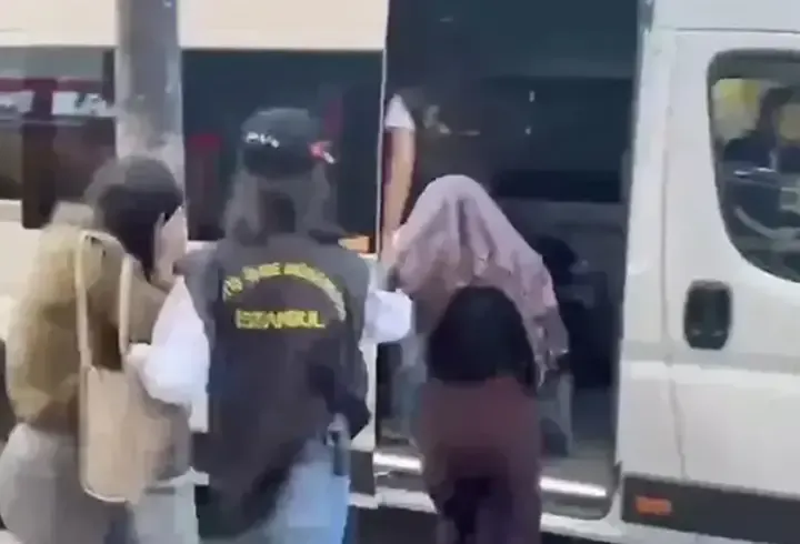 İstanbul'da fuhuş operasyonu! 31 kişiye gözaltı