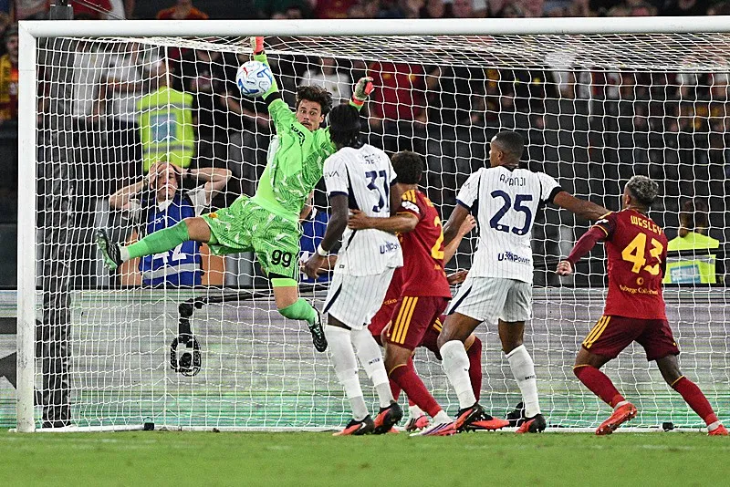 İtalya Serie A'da Roma ile Inter arasındaki haftanın maçı 2-2 berabere bitti