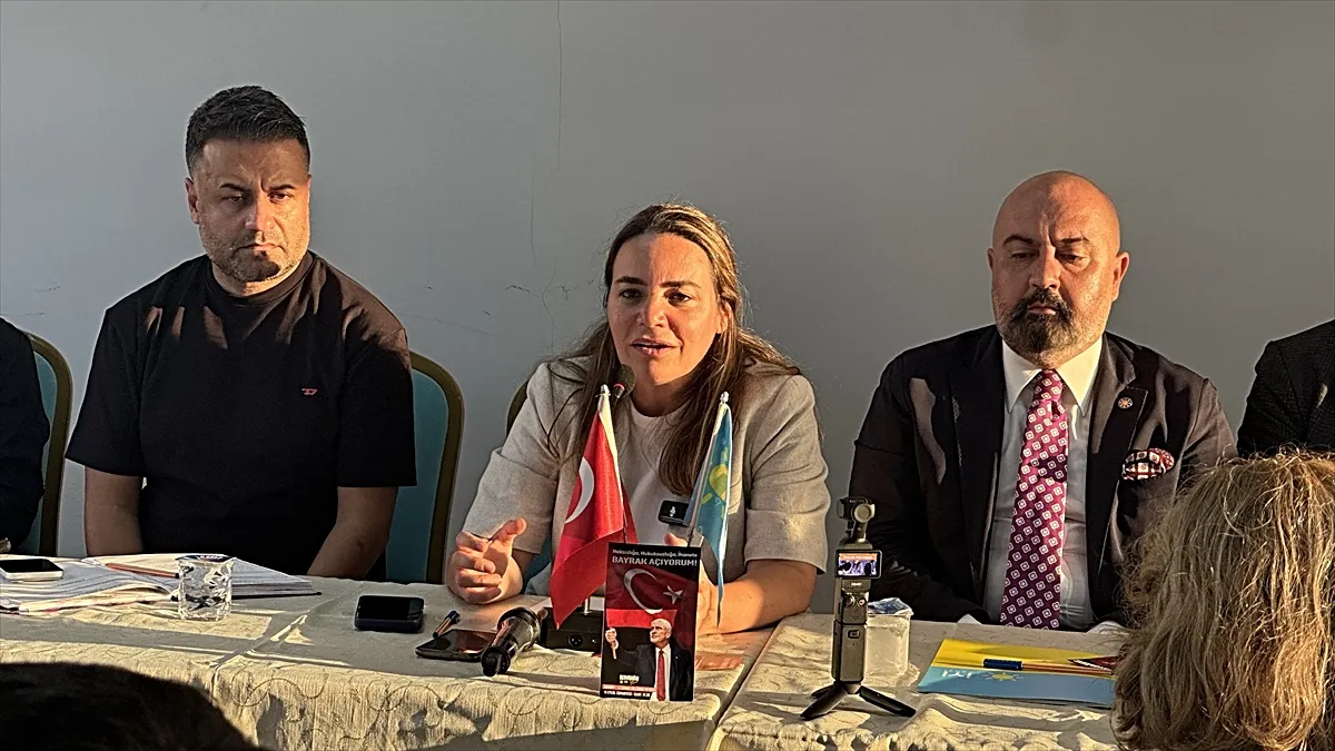 İYİ Parti Genel Başkan Yardımcısı Taş, Adana'da partililerle buluştu