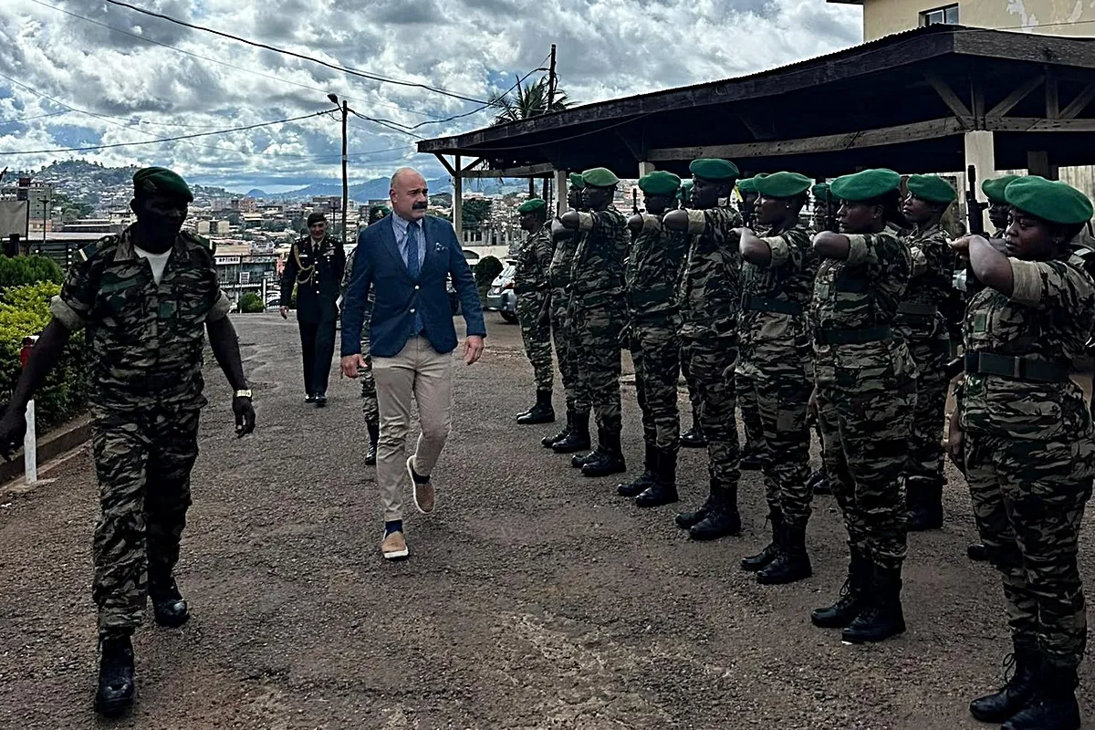 Kamerun ordusunun subayları Türkçe öğreniyor