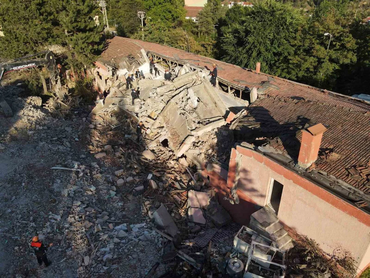 Kastamonu'da Habersiz Bina Çökme Tatbikatı