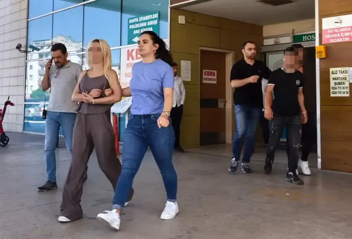Kimlik bilgilerini ele geçirdikleri kişinin adına hesap açıp, dolandırıcılık yaptılar