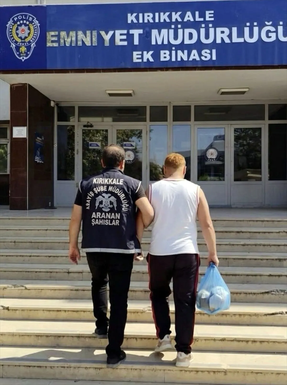 Kırıkkale'de 2 firari hükümlü yakalandı