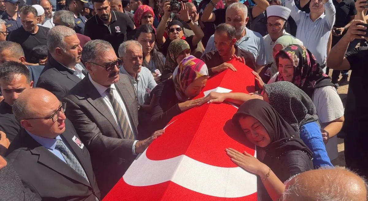 KKTC Açıklarındaki Gemi Kazasında Hayatını Kaybeden Jandarma Uzman Çavuş Fahri Ateş Son Yolculuğuna Uğurlandı
