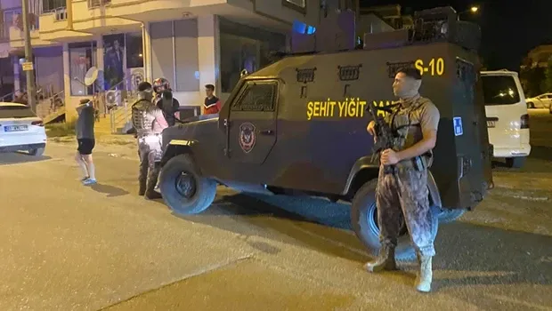 Korkunç olay: Eski eşini öldürüp oğlunu yaraladıktan sonra kendi yaşamına son verdi