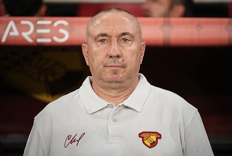Ligin son sırasındaki Göztepe’de Stanimir Stoilov'un sözleşmesi 2028’e kadar uzatıldı