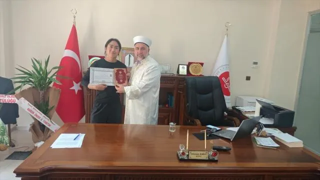 Mardin'e gezmeye gelen Güney Koreli turist Müslüman oldu