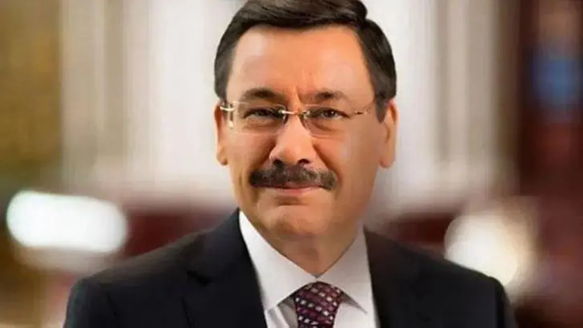 Melih Gökçek, kayıt dışı para aktarımı soruşturmasında şüpheli sıfatıyla ifadeye çağrıldı