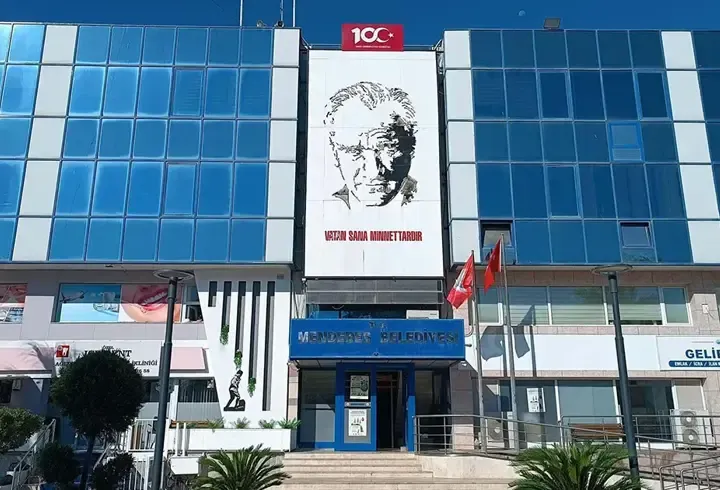 Menderes Belediyesi soruşturmasında ikinci dalga: 7 tutuklama