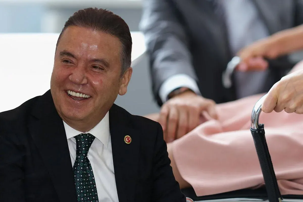 Muhittin Böcek'le ilgili gündemi sarsan ifade: "Keşke 16 yaşında olsan" diyordu