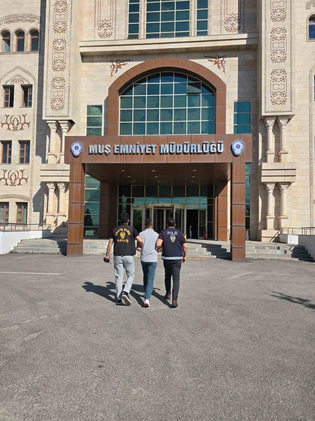 Muş'ta Kesinleşmiş Hapis Cezasıyla Aranan Şahıs Yakalandı
