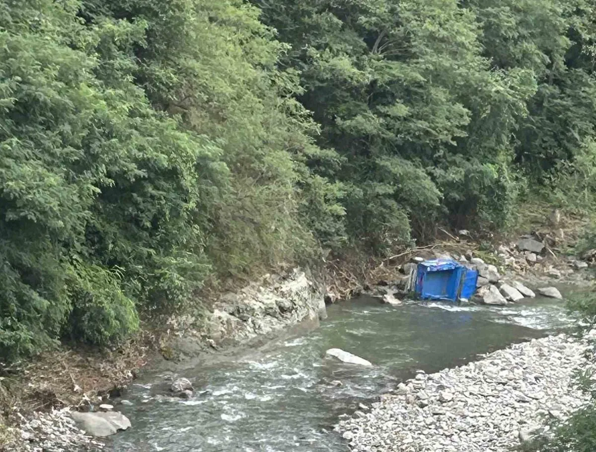 Ordu'da Tarım Aracı Dereye Yuvarlandı: 1 Ölü, 1 Yaralı