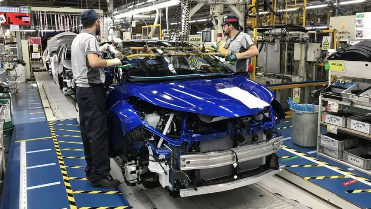 Otomotiv pazarı Ağustos'ta yüzde 20 daraldı
