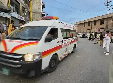 Pakistan’da intihar saldırısı: 11 ölü