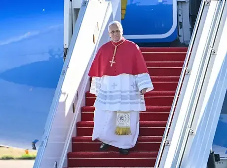 Papa, 18 yıl sonra ilk resmi devlet ziyareti için Fransa'da!