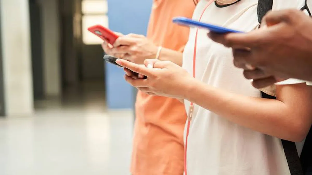 Polonya'da İlkokullarda Telefon Kullanımı Yasaklandı