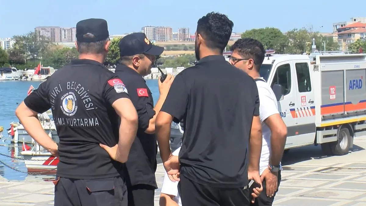 Silivri açıklarında battığı değerlendirilen gemide yakınları olanlar limana geldi