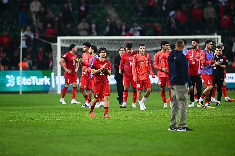 Spor yazarları Türkiye-Fransa maçını değerlendirdi