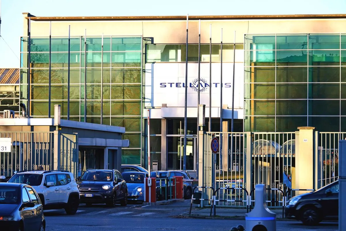 Stellantis, Fiat 500 üretimini parça sıkıntısı nedeniyle durdurdu