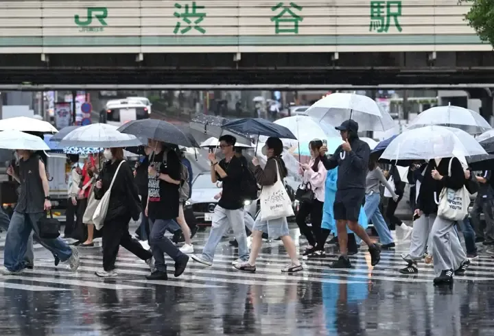 Tokyo'da 34 günlük aralıksız yağış rekoru