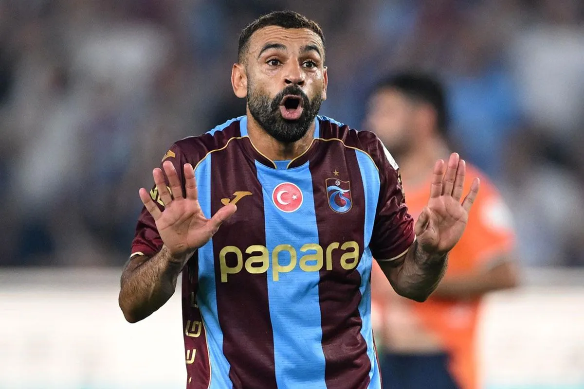 Trabzonspor'daki kötü gidişin nedeni Salah mı? Taraftarlar ikiye bölündü