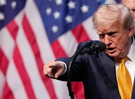 Trump'tan yeni İran planı! Onaya sunuldu: 'Belirli aralıklarla saldırı'