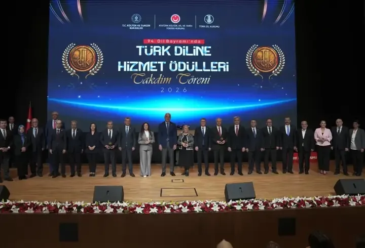 Türk diline hizmet ödülleri sahiplerini buldu