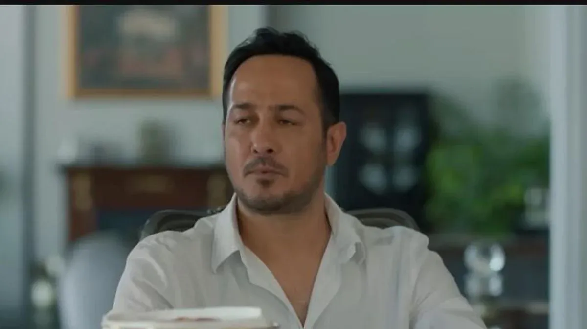 Tuzlu Kahve Murat kim, Tuzlu Kahve Murat gerçekte kim, Murat'ı Sarp Apak mı oynuyor?