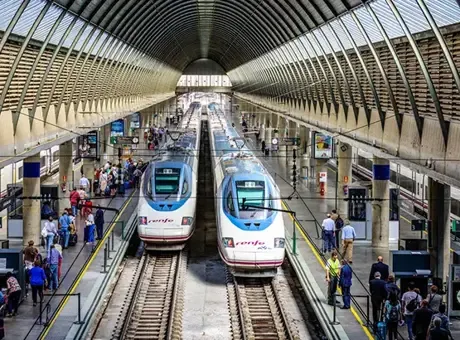 Ülkede tren seferlerinde sabotaj şüphesi! 'Raylarda nesneler var'