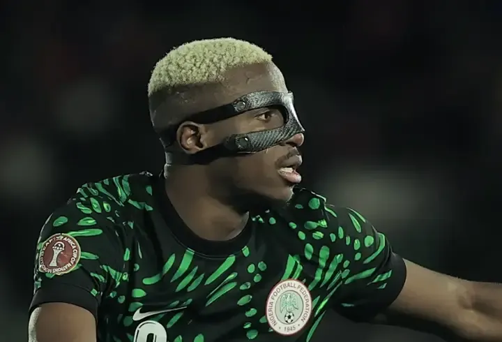 Victor Osimhen kadrodan çıkarıldı