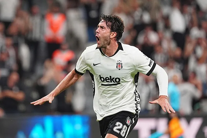 Vlahovic İtalya’da manşetleri süsledi