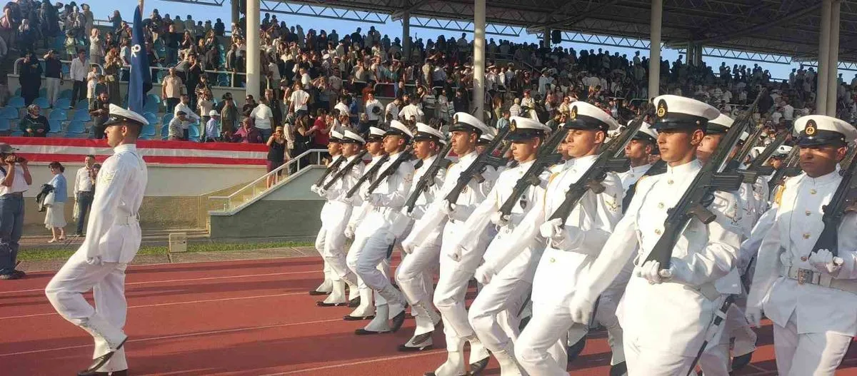 Yalova'da 456 Deniz Astsubayı Mezun Oldu