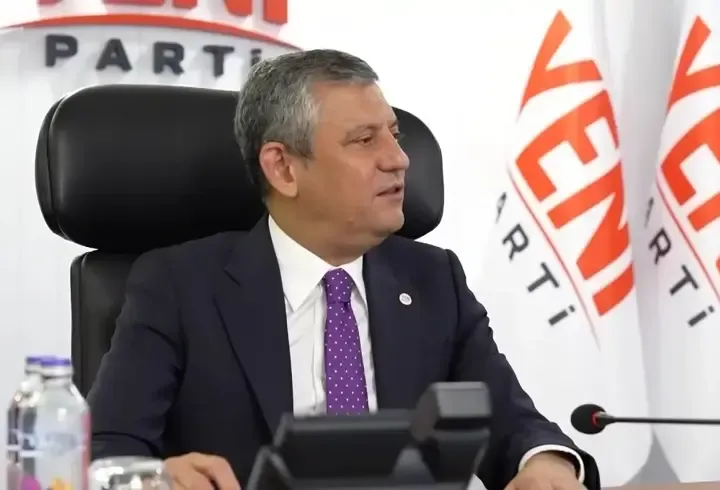 Yeni Parti’de ‘isim’ muamması! Özgür özel: ‘’Değiştirmeyeceğiz’’