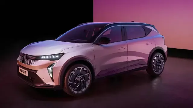Yenilenen Renault Scenic E-Tech Tanıtıldı