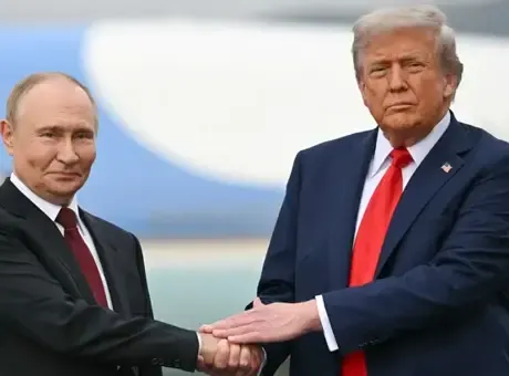 ABD'de taşları yerinden oynatacak iddia! Katıldığı yayında açıkladı: 'Putin'in elinde Trump'ın görüntüleri var'